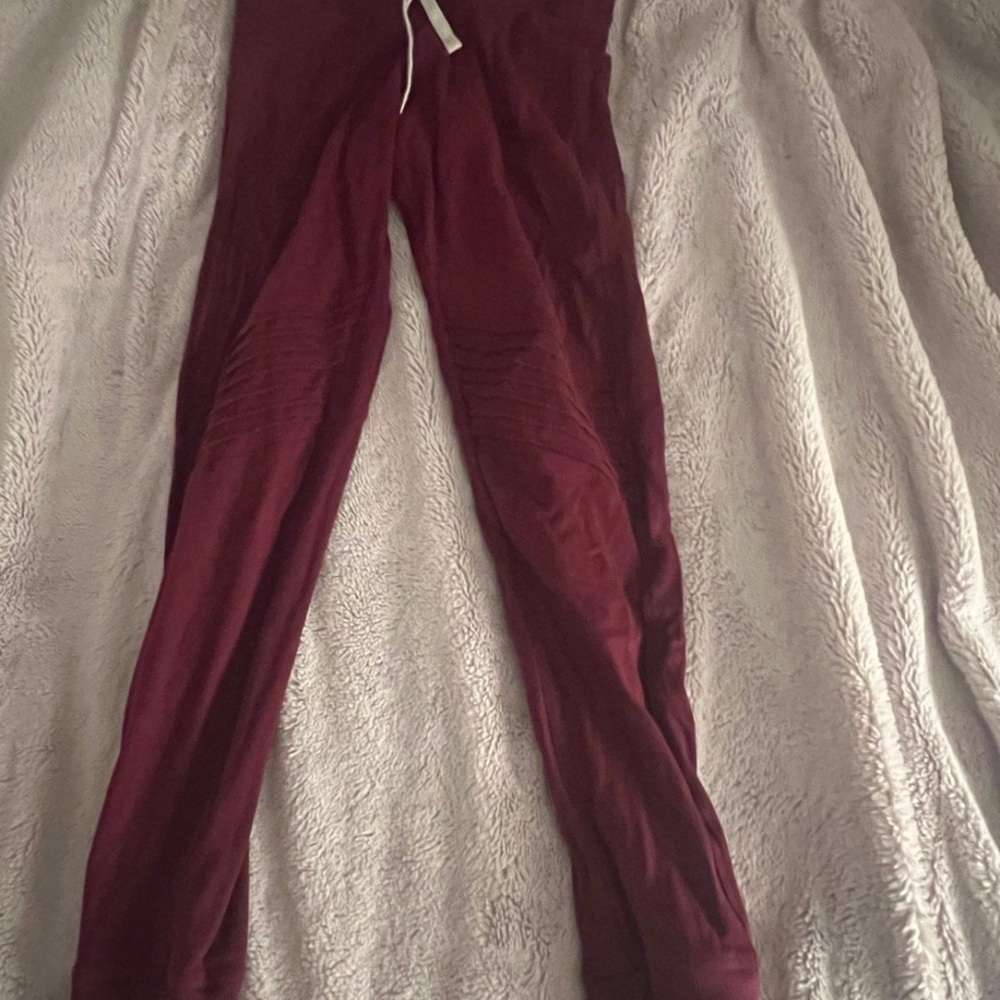 Victoria’s Secret Burgundy Leggings
